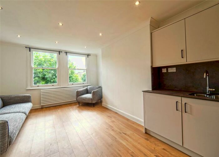 2 Bedroom Apartment To Rent In Lady Margaret Road, London, Camden, NW5