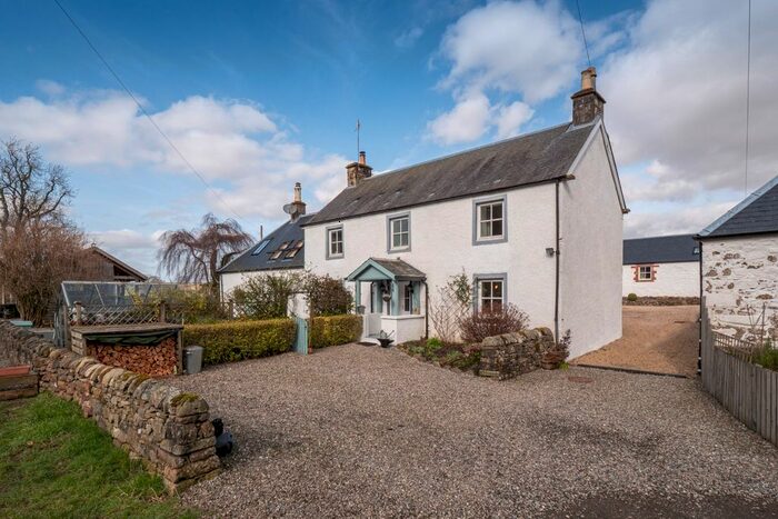 5 Bedroom Farmhouse For Sale In Kilunan Farmhouse, Fintry, Stirlingshire, G63