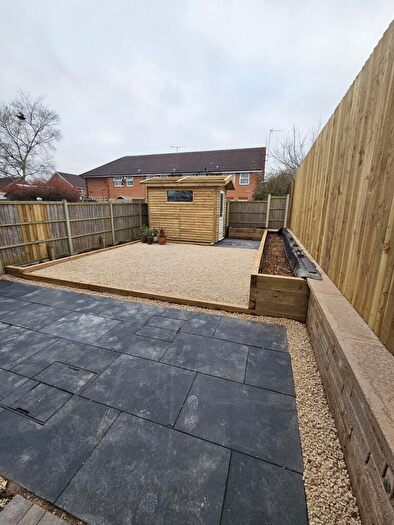 2 Bedroom End Of Terrace House To Rent In Worsdell Close, Coventry, CV1