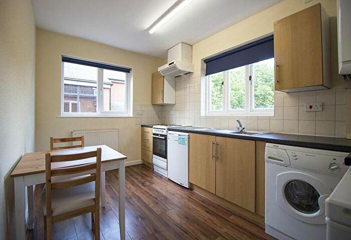 2 Bedroom Flat To Rent In Flat, North Sherwood Street, Nottingham, NG1