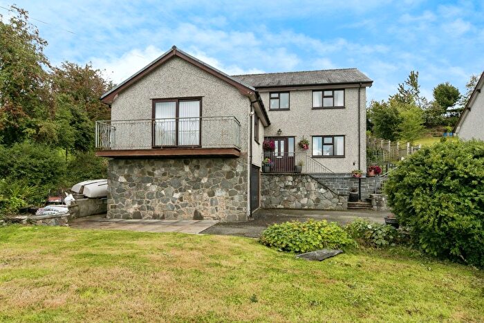 4 Bedroom Detached House For Sale In Ffordd Trwyn Swch, Llanddoged, Llanrwst, Conwy, LL26