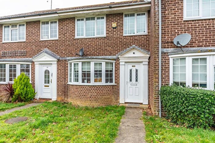 3 Bedroom Terraced House For Sale In Stempswood Way, Barnham, PO22