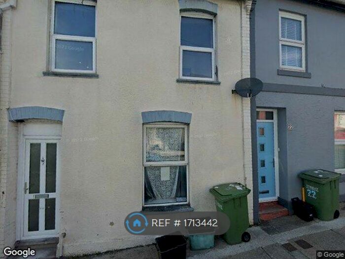 3 Bedroom Flat To Rent In Forest Road, Torquay, TQ1