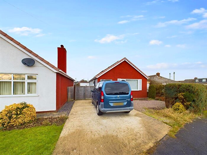 2 Bedroom Detached Bungalow For Sale In The Drive, Mablethorpe, LN12