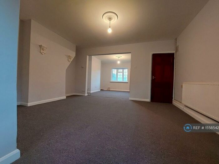 3 Bedroom Terraced House To Rent In High Street, Great Linford, Milton Keynes, MK14