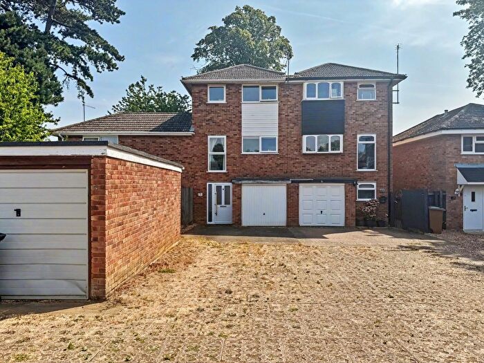 3 Bedroom Terraced House For Sale In Regency Close, Weedon, NN7