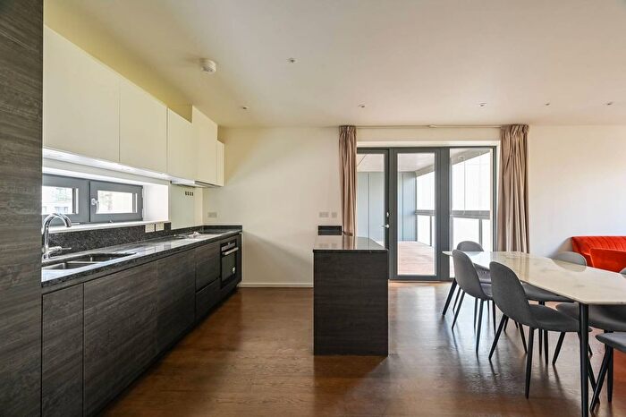 3 Bedroom Flat To Rent In Manna House, East Village, Stratford, London, E20