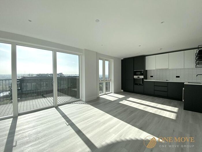 3 Bedroom Apartment To Rent In Kidbrooke Village, London, SE3