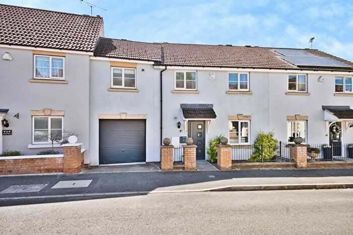 4 Bedroom Mews For Sale In Parish Mews, Yeovil, BA21