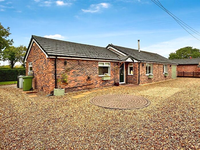 3 Bedroom Detached Bungalow To Rent In Pickmere Lane, Pickmere, Knutsford, WA16