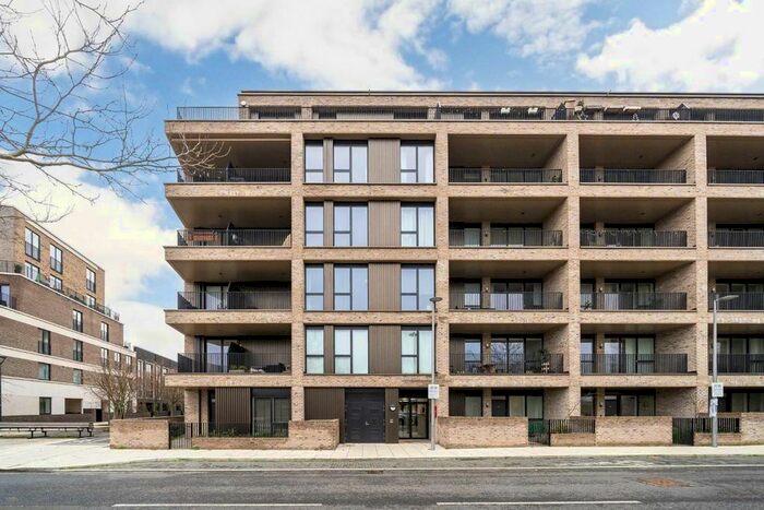 2 Bedroom Flat To Rent In Olympic Park Avenue, London, E20