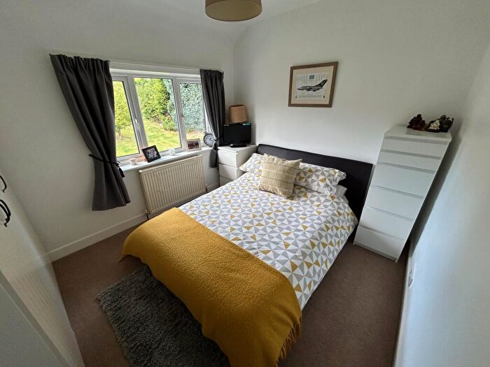 2 Bedroom End Of Terrace House To Rent In Troughbrook Road, Hollingwood, Chesterfield, S43