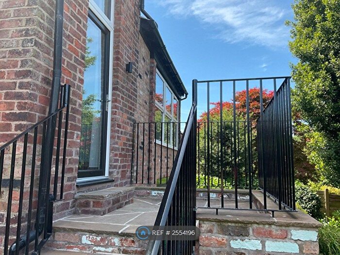 1 Bedroom Flat To Rent In Edgeley Road, Stockport, SK3