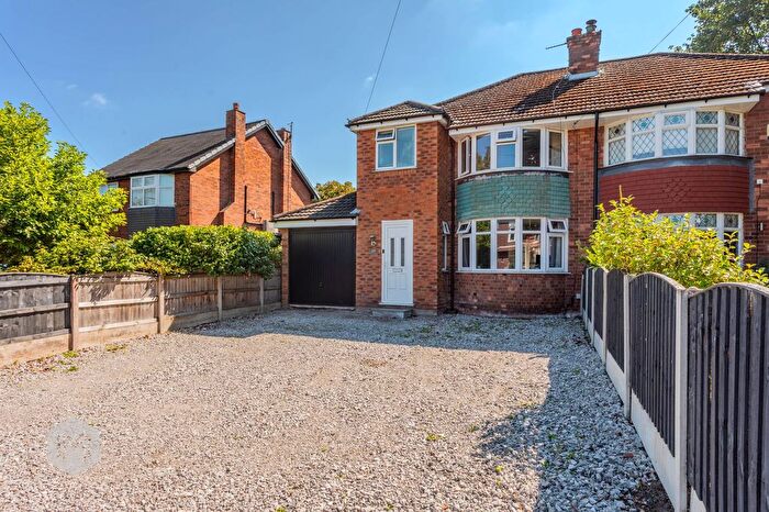 3 Bedroom Semi Detached House For Sale In Bruche Avenue, Padgate, WA1