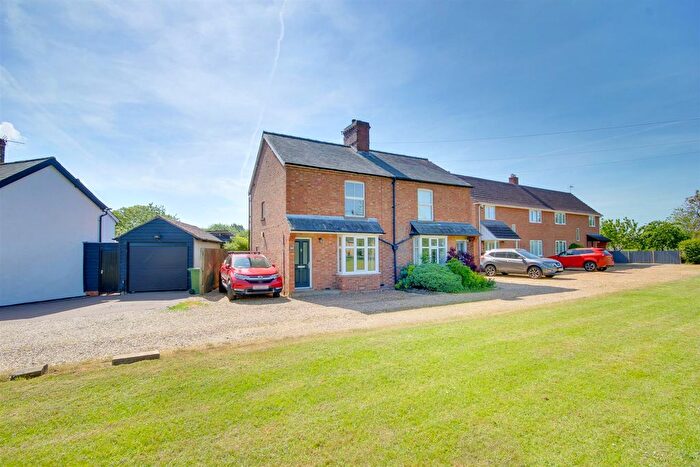 3 Bedroom Semi-Detached House For Sale In The Green, Lolworth, CB23