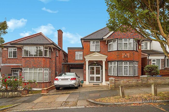 2 Bedroom Flat To Rent In Lower Ground Flat, Bengeworth Road, Harrow, HA1