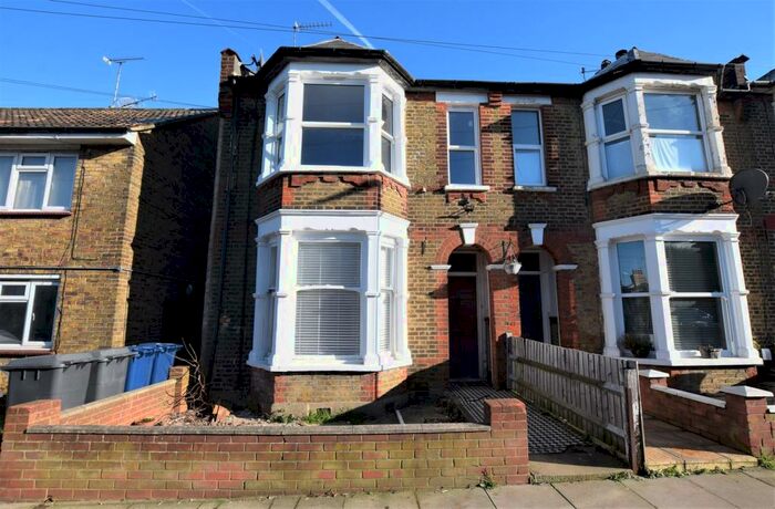 1 Bedroom Flat To Rent In Long Lane, Finchley, N3