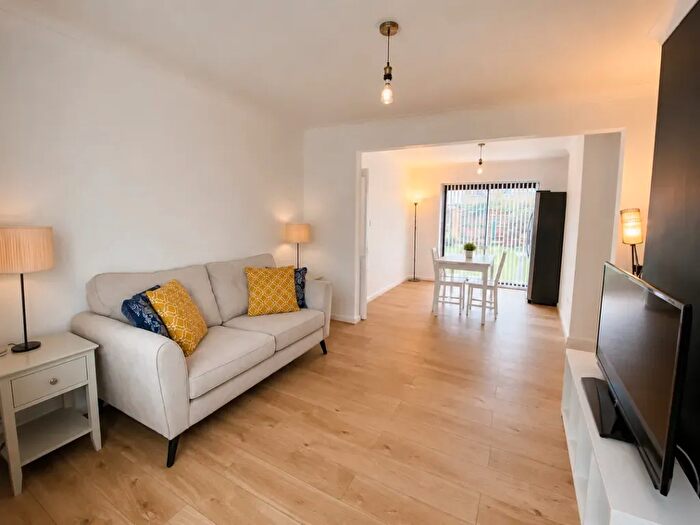 3 Bedroom Terraced House To Rent In Birkdale Avenue, Romford, RM3