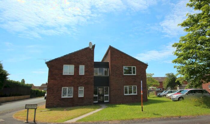 Studio To Rent In Stonebridge, Clevedon, BS21