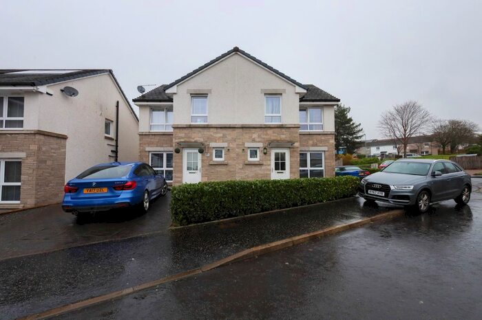 3 Bedroom Semi-Detached House To Rent In Glenbervie Place, Glasgow, G23