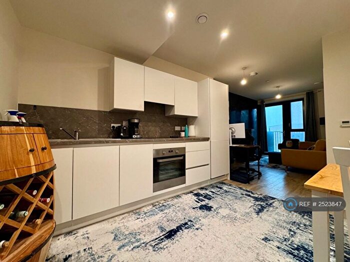 1 Bedroom Flat To Rent In North End Road, Wembley, HA9