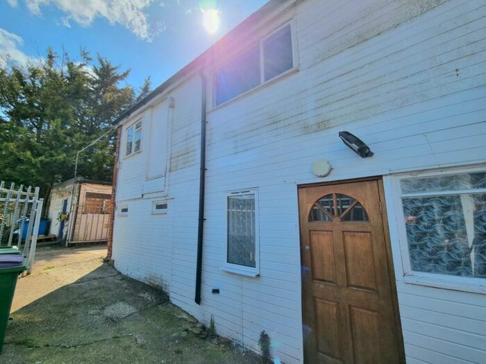 2 Bedroom House To Rent In Cheriton Road, Folkestone, CT19