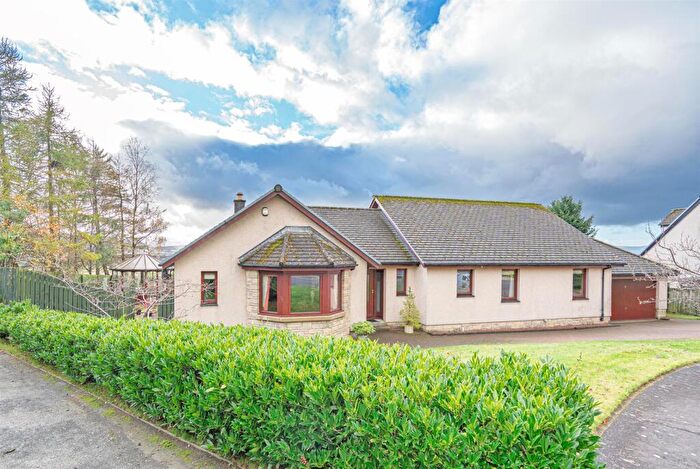 4 Bedroom Detached Bungalow For Sale In Whitecraigs, Kinnesswood, Kinross, KY13