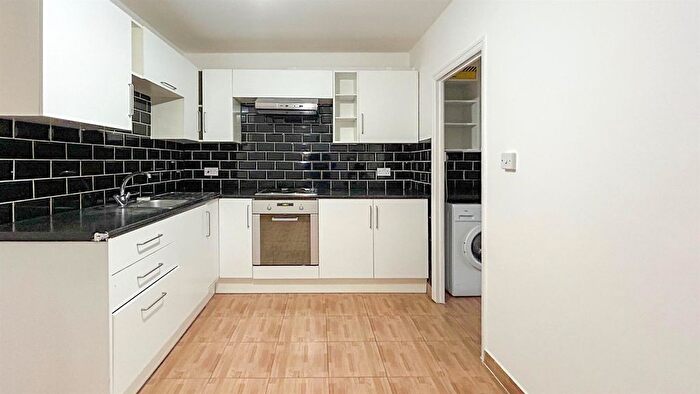 2 Bedroom Terraced House To Rent In Bedwell Gardens, Hayes, UB3