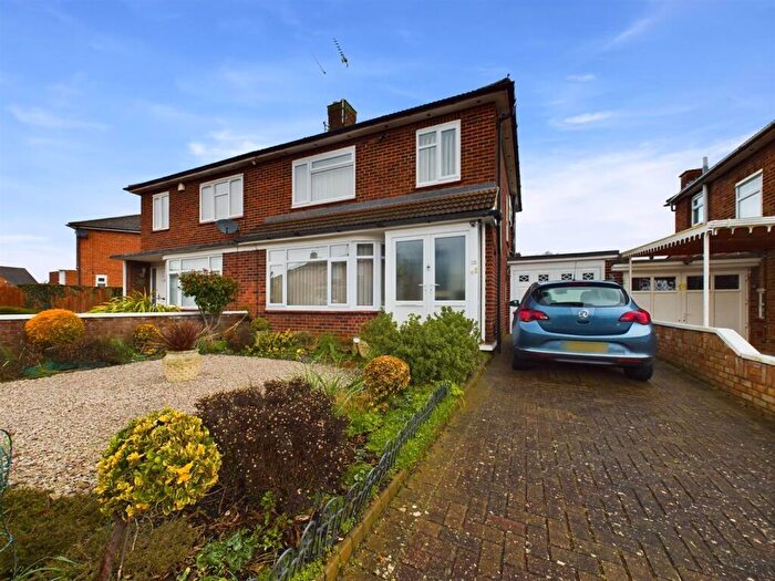 3 Bedroom Semi Detached House For Sale In Briar Way, Peterborough, PE1