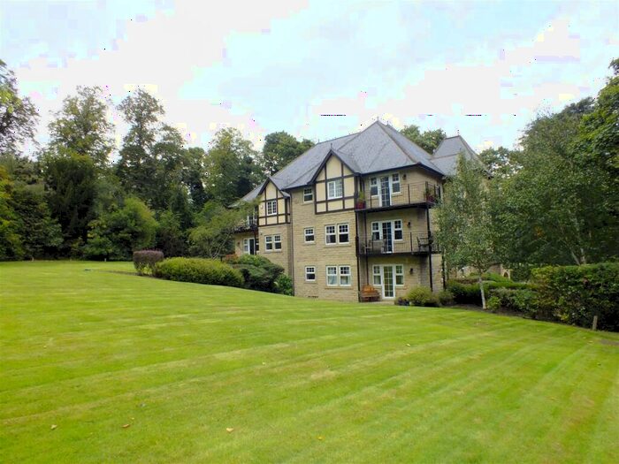 2 Bedroom Flat To Rent In Beech House, Bardon Gardens, Weetwood Lane, Leeds, LS16