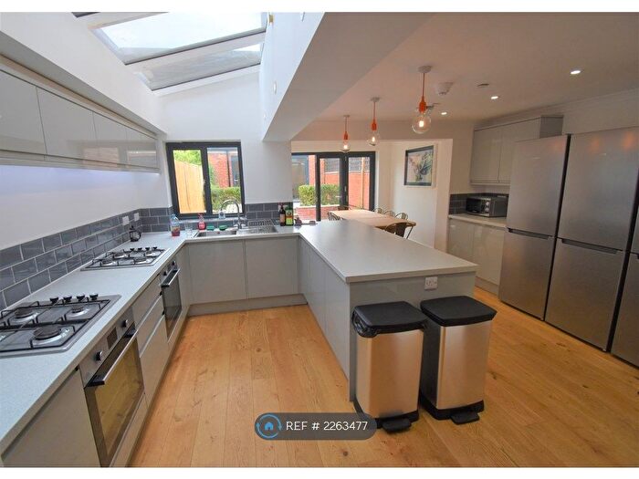 8 Bedroom Terraced House To Rent In Addington Road, Reading, RG1