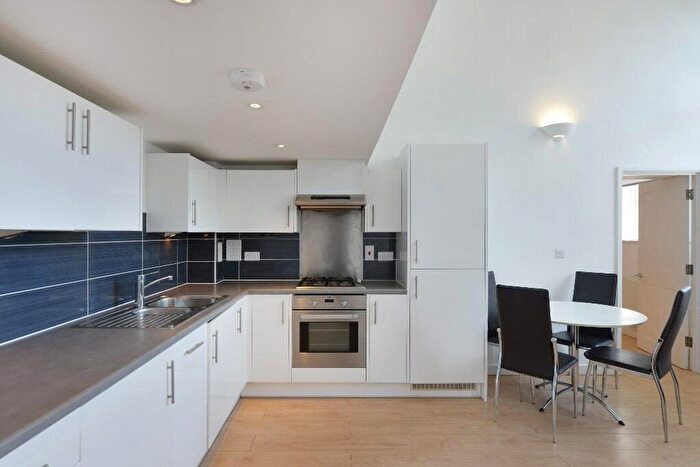 3 Bedroom Apartment To Rent In A Holbrook Road, London, E15