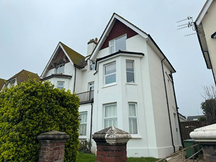 1 Bedroom Flat For Sale In Claremont Road, Seaford, East Sussex, BN25