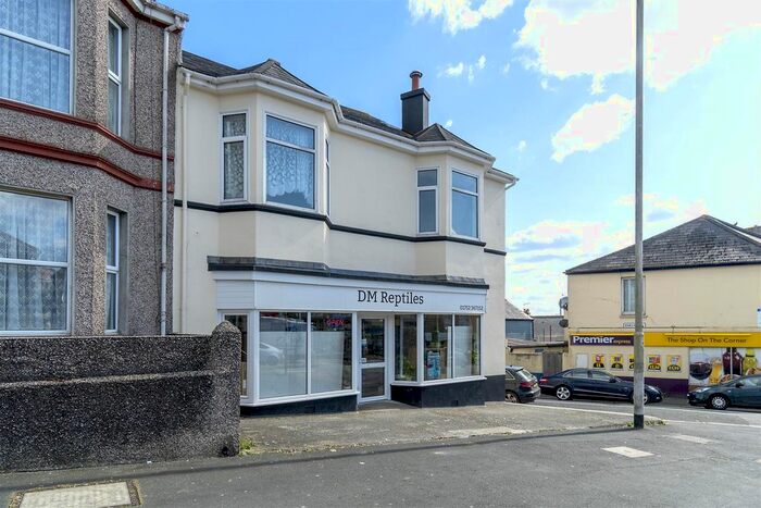 2 Bedroom Flat To Rent In Victoria Road, St. Budeaux, Plymouth, PL5