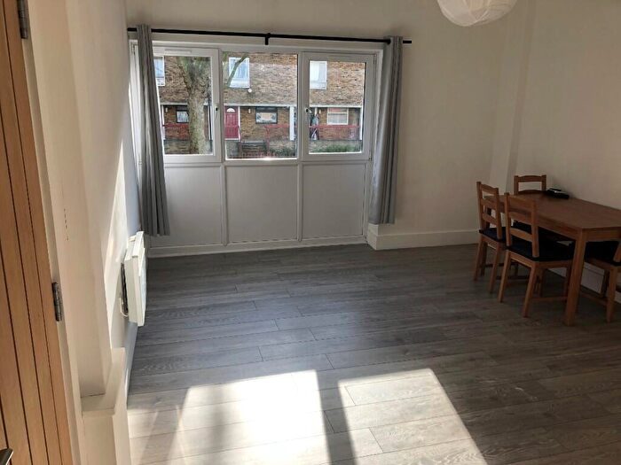 1 Bedroom Flat To Rent In Rollins Street, London, SE15