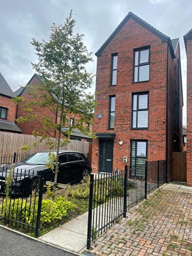 4 Bedroom Detached House To Rent In Settle Close, Manchester, M8