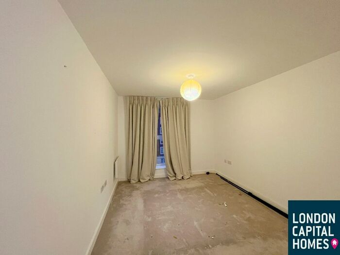 2 Bedroom Flat To Rent In Beaufort Square, London, NW9