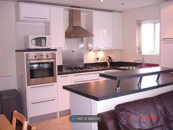 2 Bedroom Flat To Rent In Russell Court, Preston, PR1