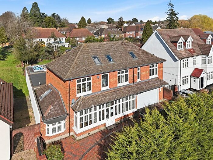 8 Bedroom Detached House For Sale In Parkstone Avenue, Hornchurch, RM11