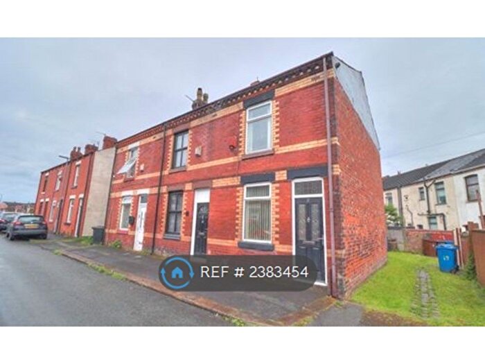 2 Bedroom End Of Terrace House To Rent In Wharncliffe Street, Hindley, Wigan, WN2