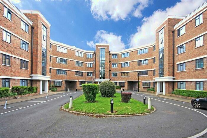 2 Bedroom Flat To Rent In Kingsbridge Avenue, London, W3