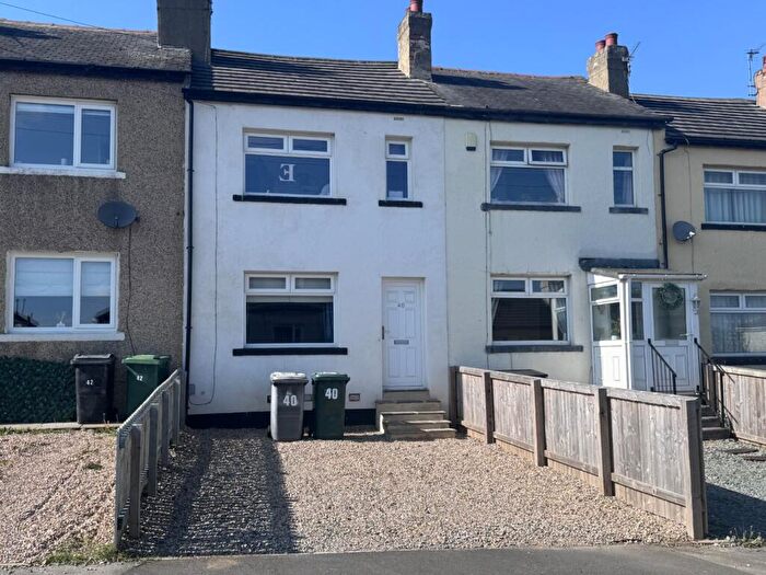 2 Bedroom Terraced House For Sale In Kilroyd Avenue, Cleckheaton, BD19