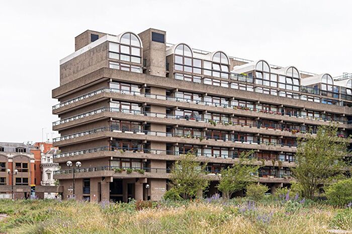 Studio To Rent In Barbican, London, EC2Y