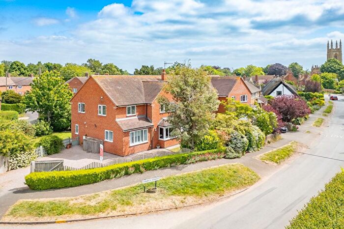 5 Bedroom Detached House For Sale In Field View, Hampton Lucy, Warwick, CV35