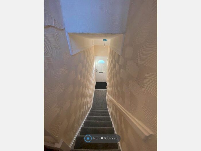 2 Bedroom Flat To Rent In East Prescot Road, Liverpool, L14