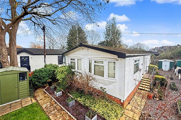 2 Bedroom Property For Sale In River Road, Willows Riverside Park, Windsor, Berkshire, SL4