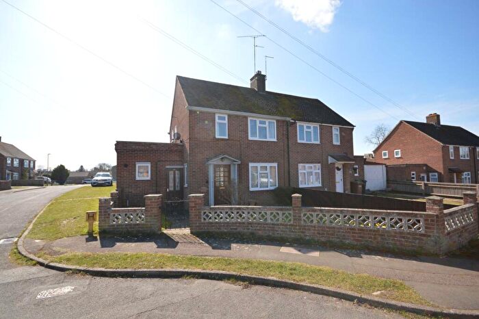 2 Bedroom Semi-Detached House For Sale In Queens Close, Thame, OX9