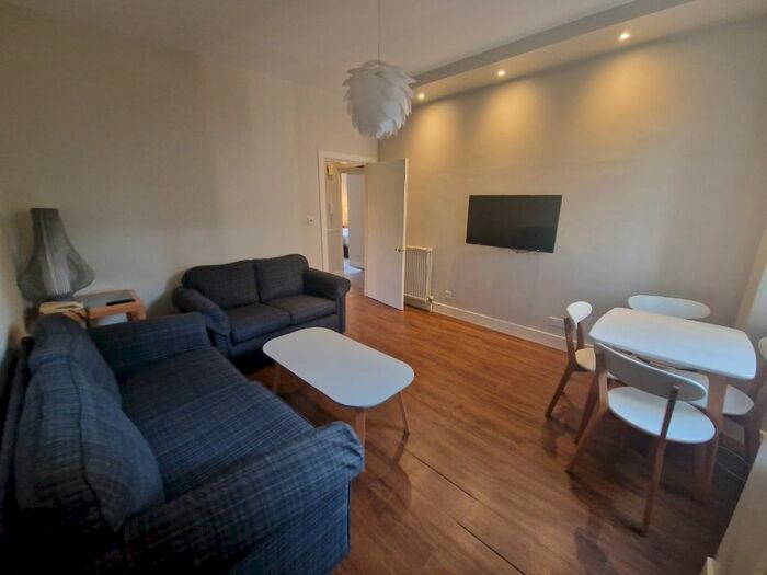 2 Bedroom Flat To Rent In Whitehall Place, City Centre, Aberdeen, AB25