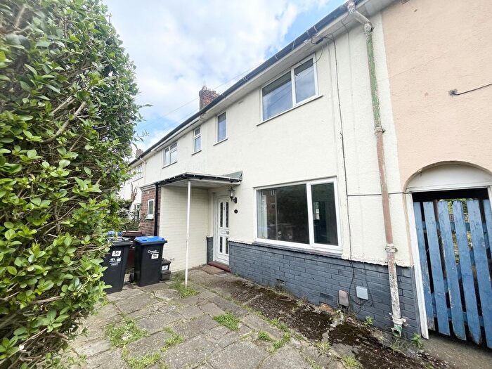 2 Bedroom Terraced House To Rent In Pembroke Road, Northampton, Northamptonshire, NN5
