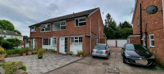 2 Bedroom Maisonette To Rent In Poplars Close, Hatfield, AL10